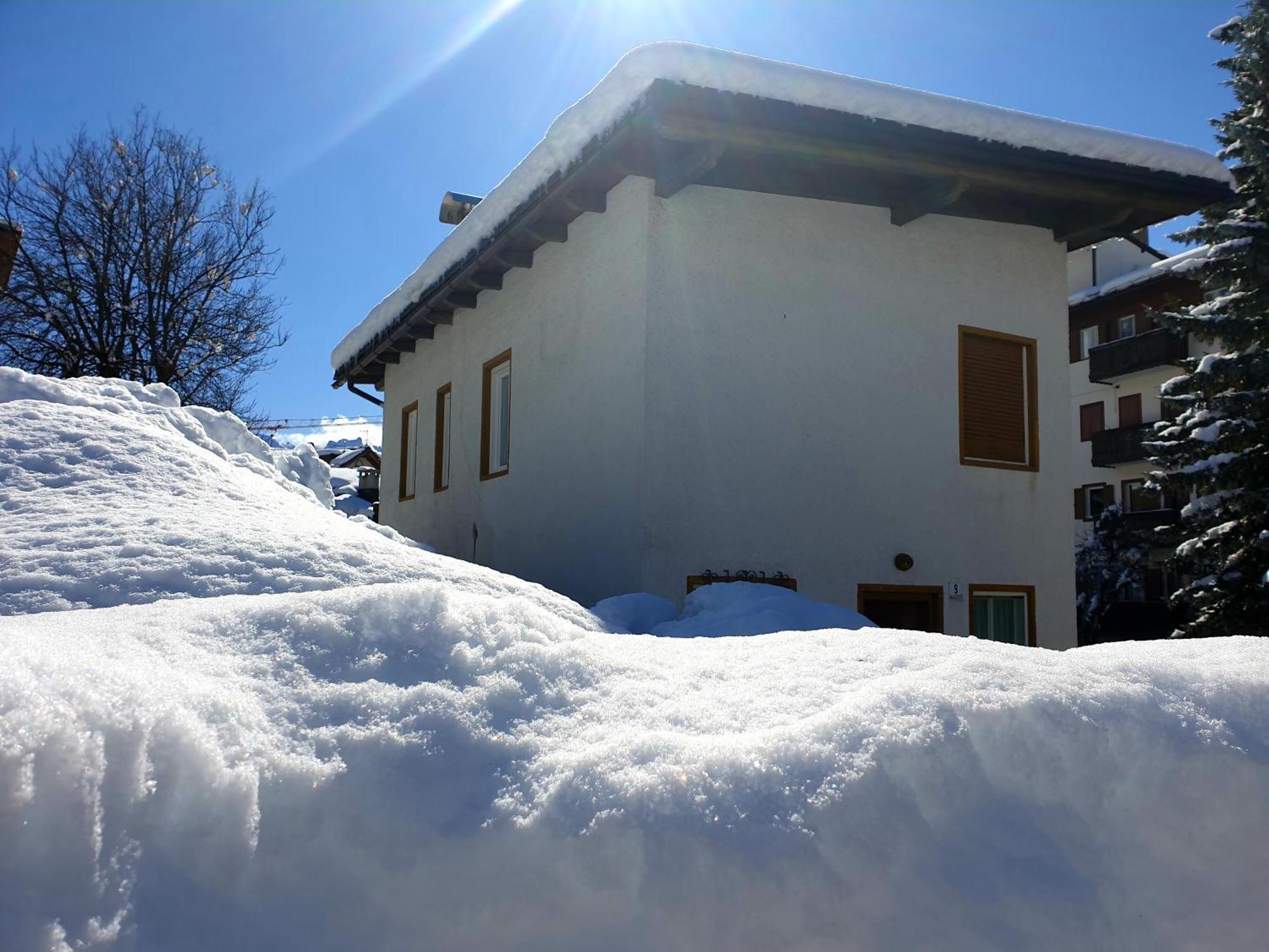 Luminoso Ed Accogliente, Centralissimo Appartamento Indipendente Cortina d'Ampezzo Exterior foto