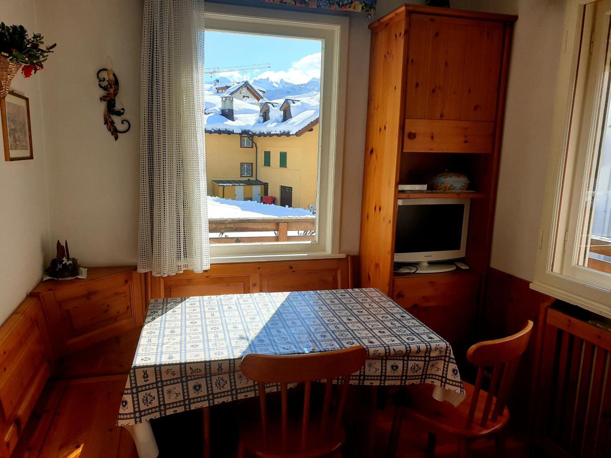 Luminoso Ed Accogliente, Centralissimo Appartamento Indipendente Cortina d'Ampezzo Exterior foto