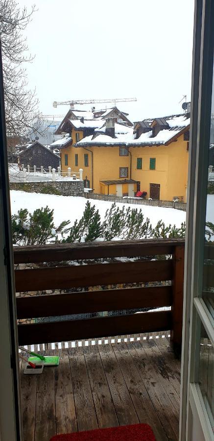 Luminoso Ed Accogliente, Centralissimo Appartamento Indipendente Cortina d'Ampezzo Exterior foto